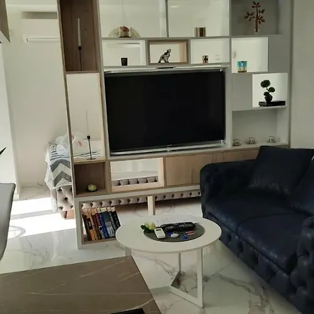Luxury Iva