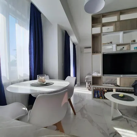 Luxury Iva